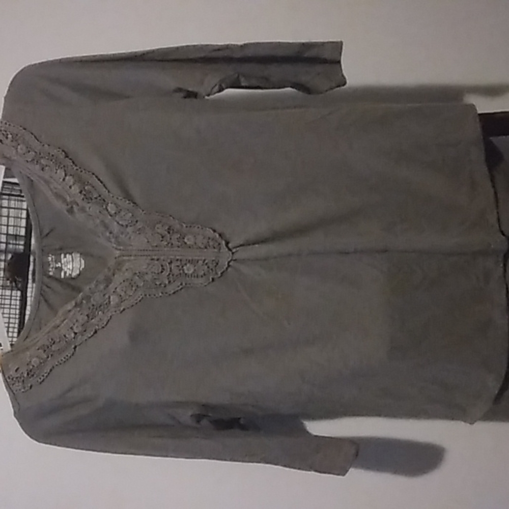 Women's v-neck half sleeve blouse